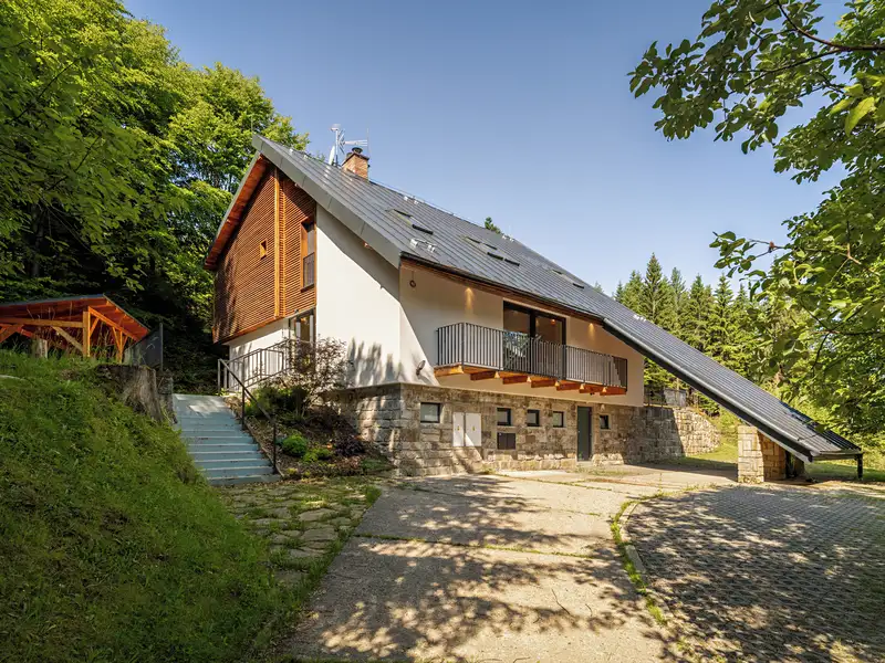 Prodej chalupy 143 m², pozemek 1260 m², Karolinka – náhled fotky 1