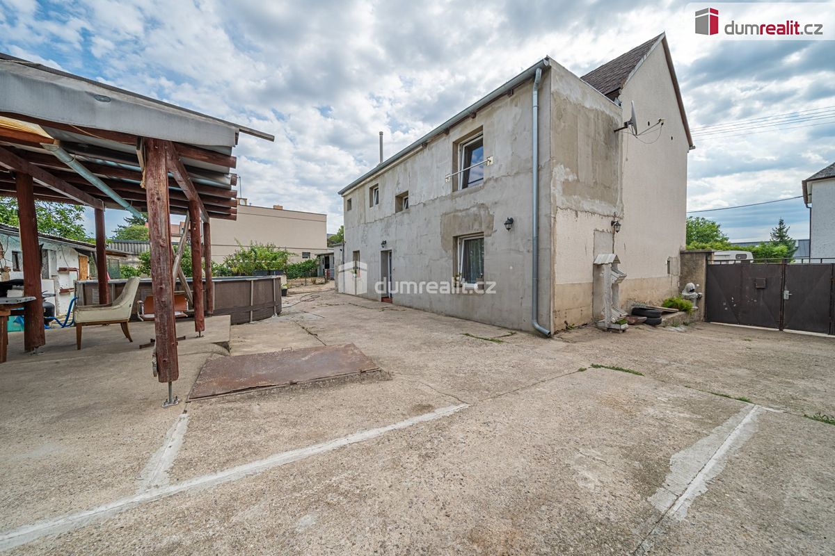 Prodej rodinného domu 130 m², pozemek 723 m² – fotografie 3