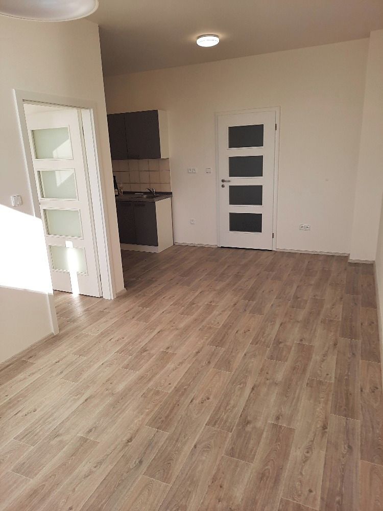 Pronájem bytu 2+kk 52 m² – fotografie 4