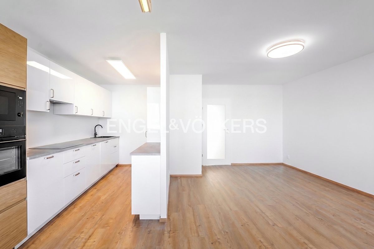 Pronájem bytu 3+kk 75 m²