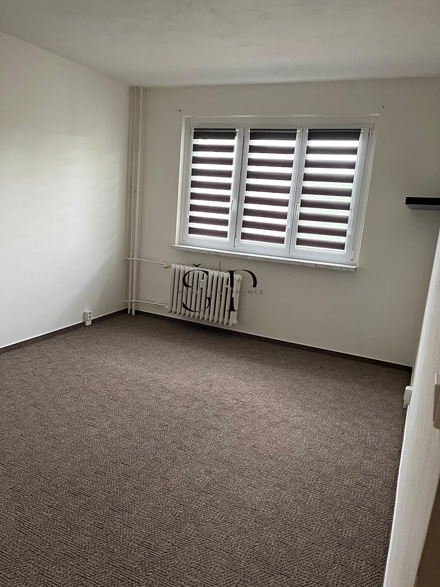 Pronájem bytu 2+1 55 m² – fotografie 3
