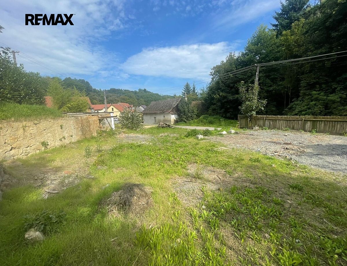 Prodej stavebního pozemku 1144 m² – fotografie 3
