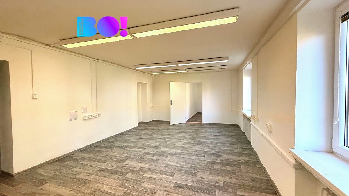 Pronájem kanceláře 53 m² – fotografie 3
