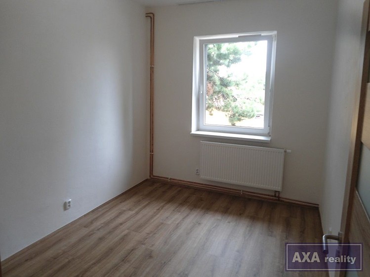 Pronájem bytu 2+1, 63 m² (3 z 14)