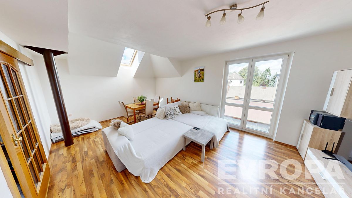 Pronájem bytu 4+1 115 m²
