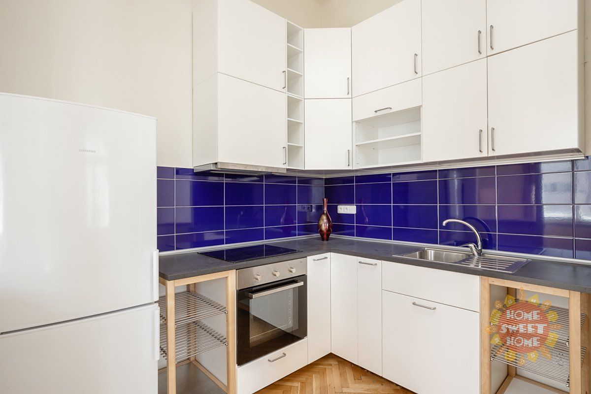 Pronájem bytu 2+kk 68 m² – fotografie 3