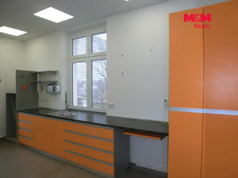 Prodej obchodního prostoru 17 m², Opava – náhled fotky 3