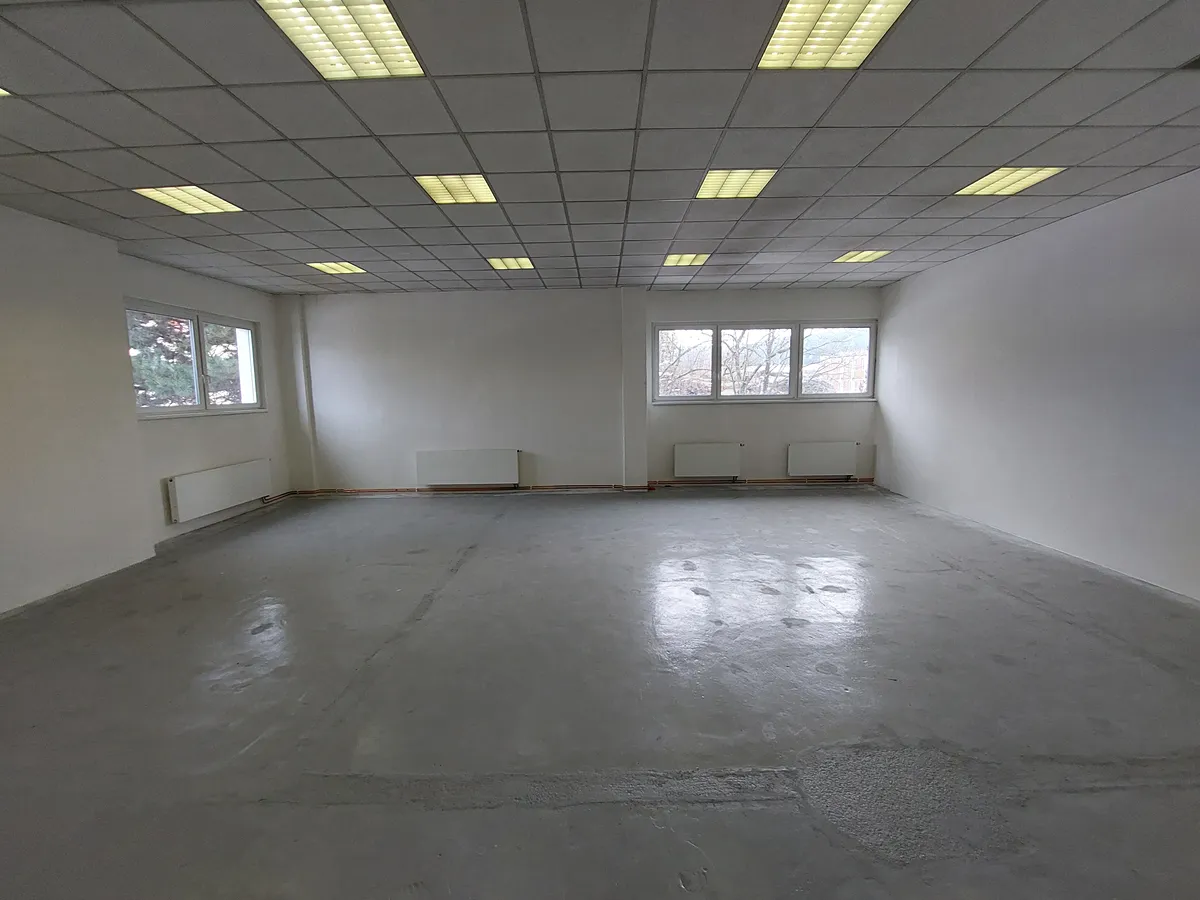 Pronájem kanceláře 141 m²
