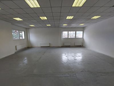 Pronájem kanceláře 141 m²