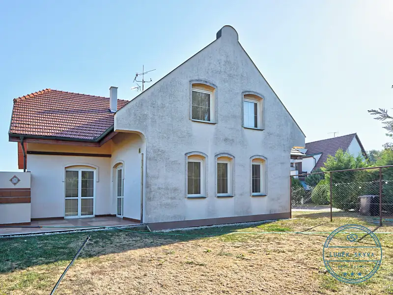 Prodej rodinného domu 245 m², pozemek 550 m², Velké Bílovice – náhled fotky 3