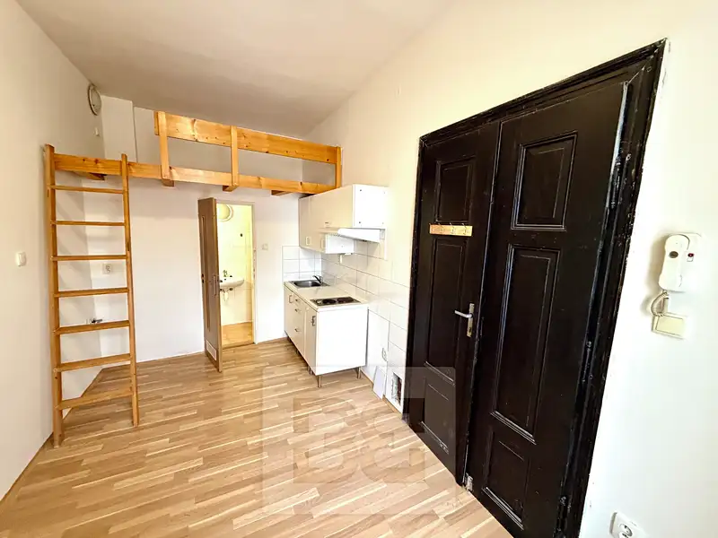 Prodej bytu atypický 14 m², Štětí – náhled fotky 1