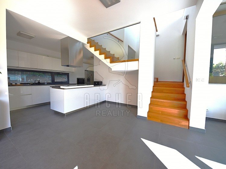 Будинок на продаж, 300 м² (3 з 25)