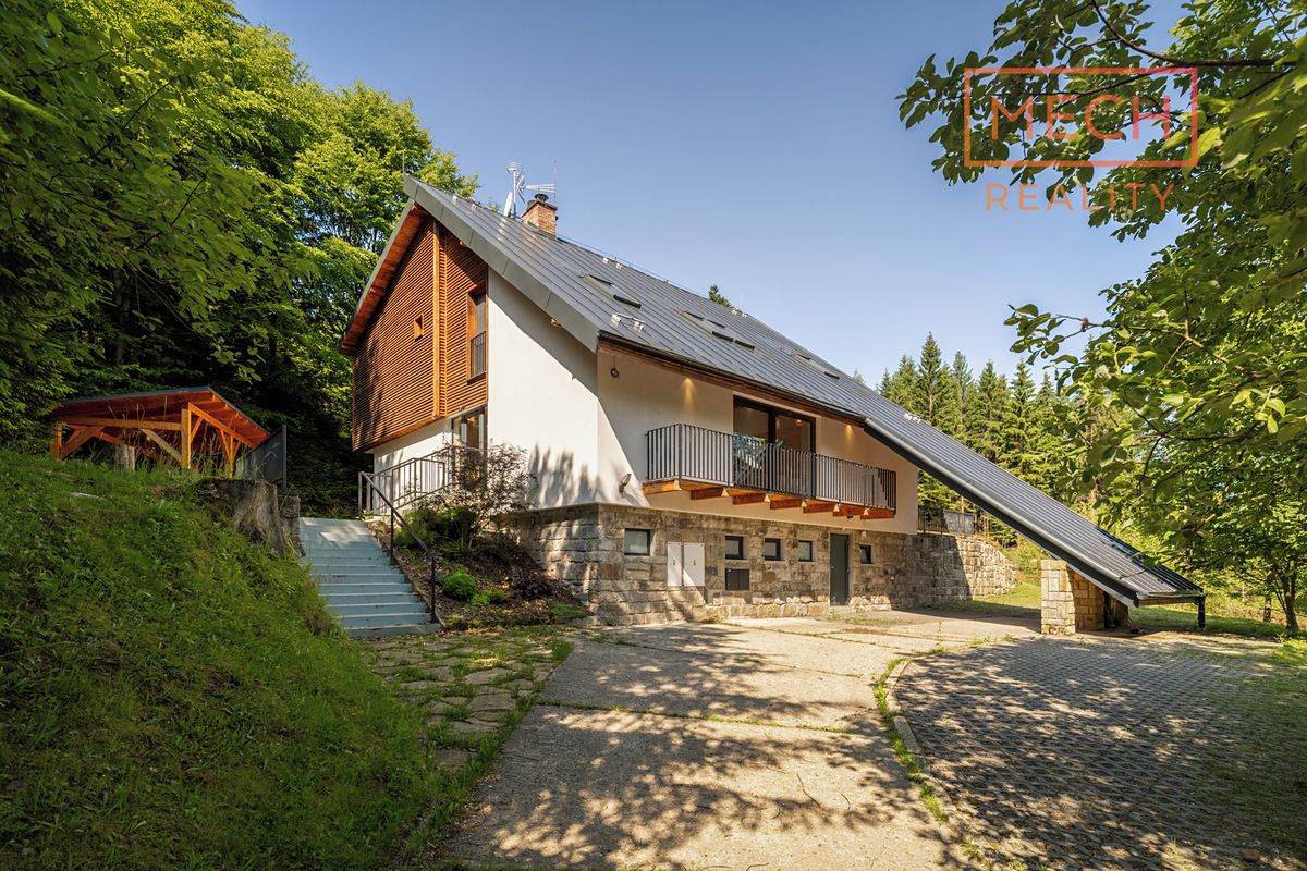 Prodej ubytovacího zařízení 143 m²