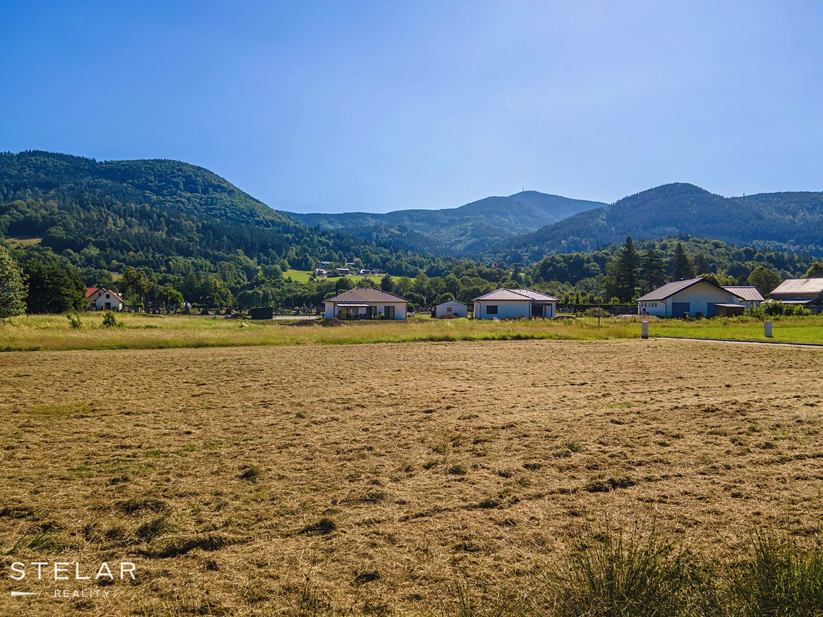 Prodej stavebního pozemku 1552 m²