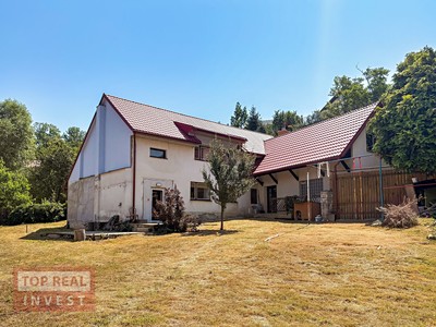 Prodej  rodinného domu 245 m², pozemek 806 m²