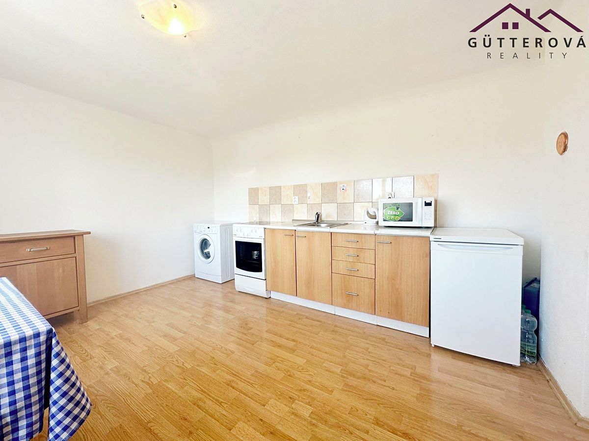 Pronájem bytu 2+kk 45 m² – fotografie 2