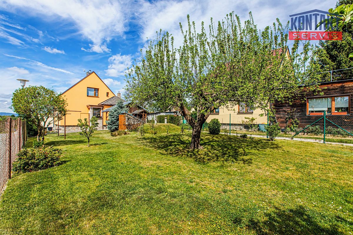 Prodej rodinného domu 118 m², pozemek 997 m² – fotografie 2