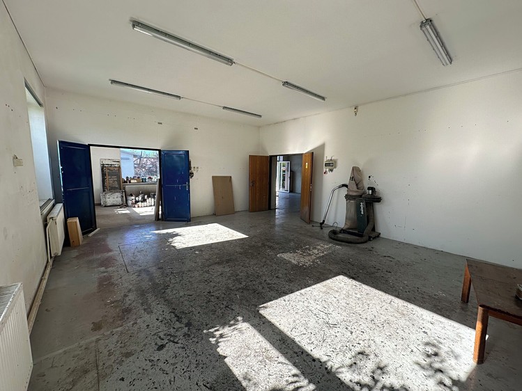 Комерційне приміщення на продаж, 2 000 м² (10 з 23)