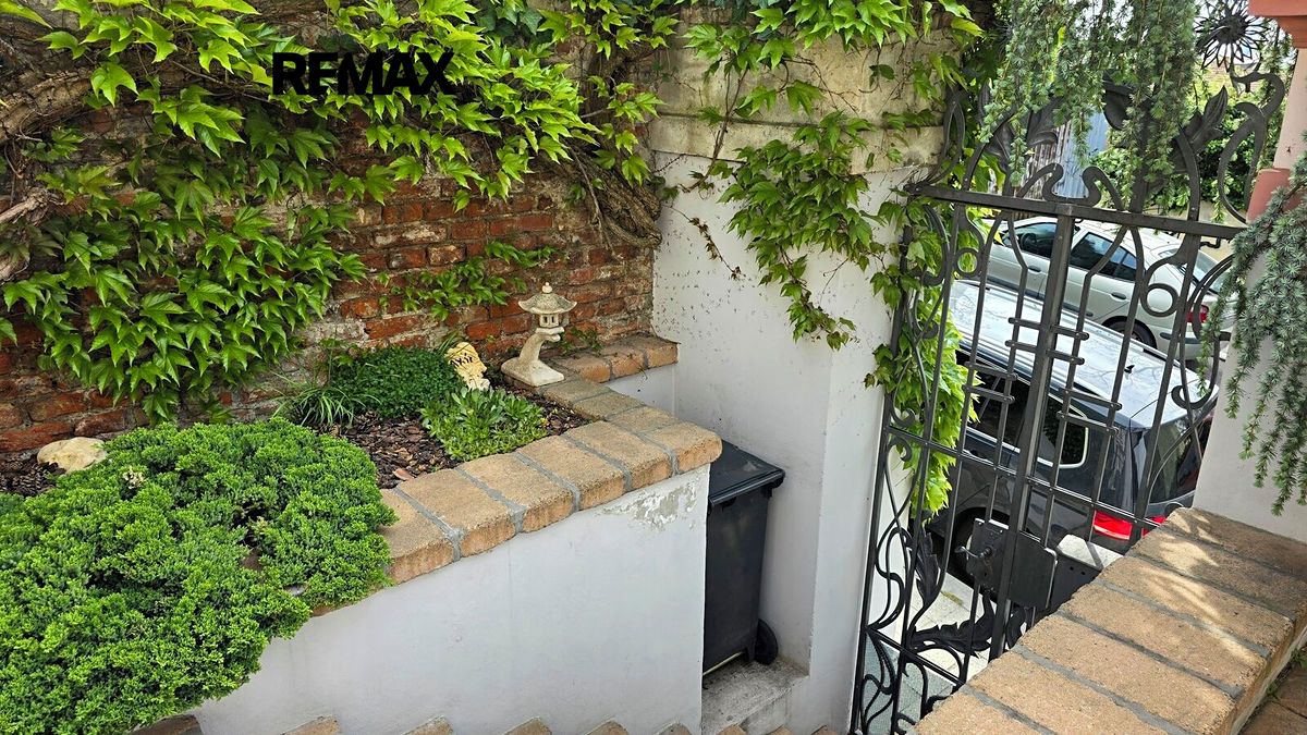 Prodej vily 223 m², pozemek 433 m² – fotografie 3