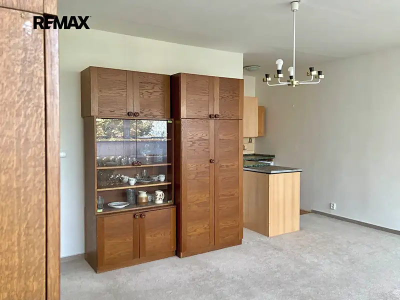 Pronájem bytu 1+kk 29 m², Chomutov – náhled fotky 2