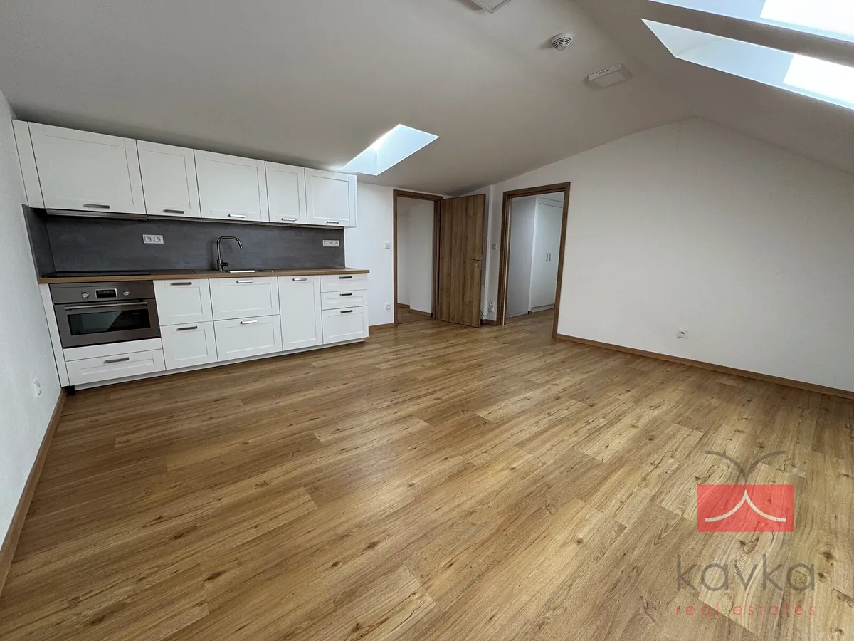 Pronájem bytu 2+kk 61 m²
