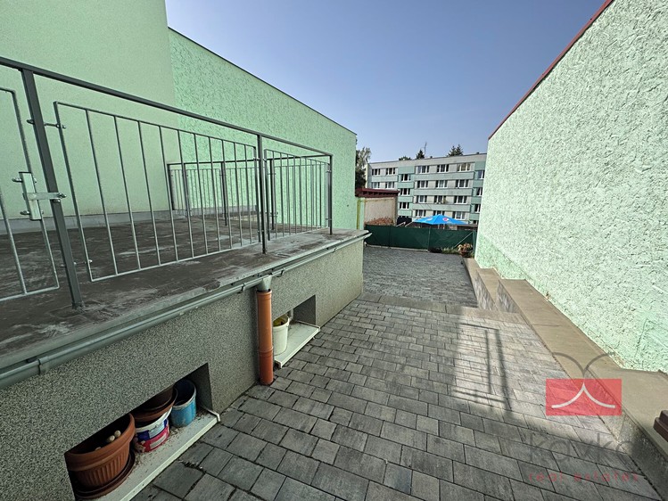 Pronájem bytu 2+kk, 61 m² (16 z 18)