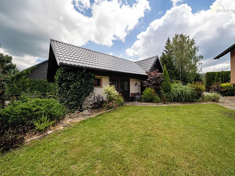 Prodej rodinného domu 323 m², pozemek 814 m², Loučovice – náhled fotky 2
