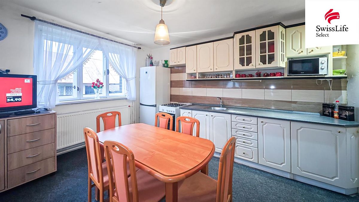 Pronájem rodinného domu 120 m², pozemek 805 m² – fotografie 3