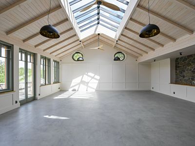 Prodej rodinného domu 308 m², pozemek 1056 m²