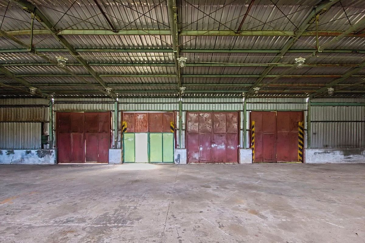Pronájem skladového prostoru 305 m² – fotografie 3