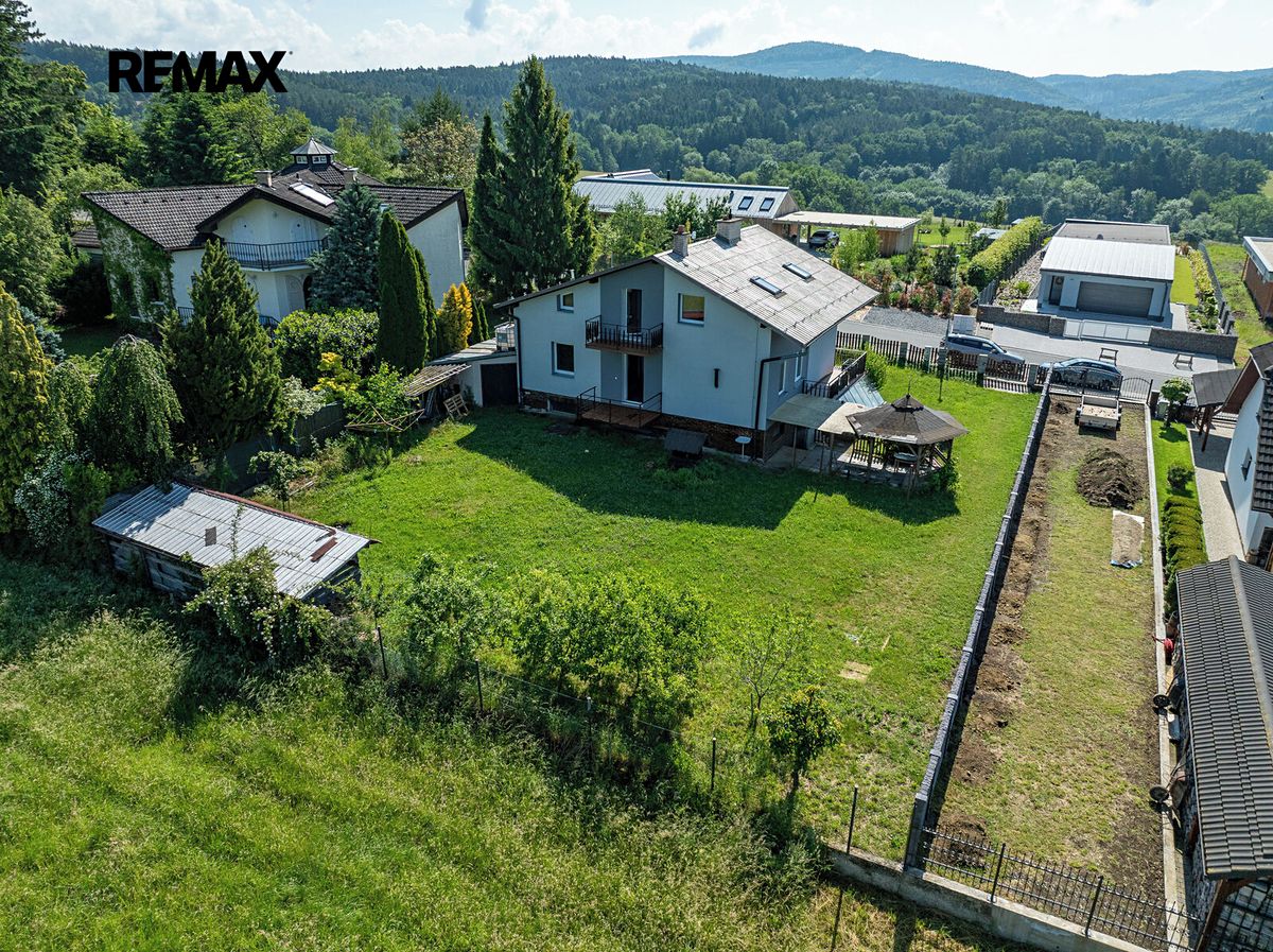 Prodej rodinného domu 408 m², pozemek 843 m² – fotografie 4