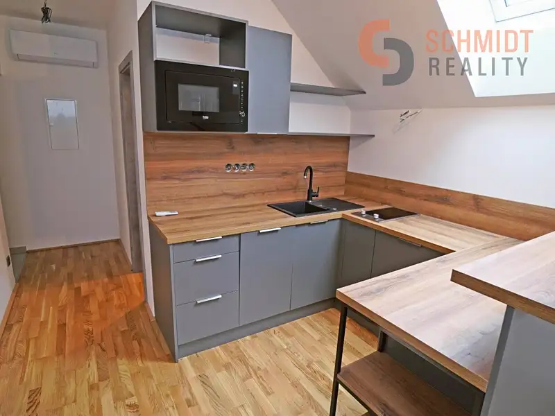 Prodej vícegeneračního domu 120 m², pozemek 89 m², Valtice – náhled fotky 3