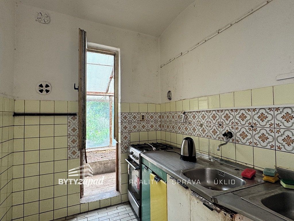 Prodej rodinného domu 148 m², pozemek 479 m² – fotografie 5