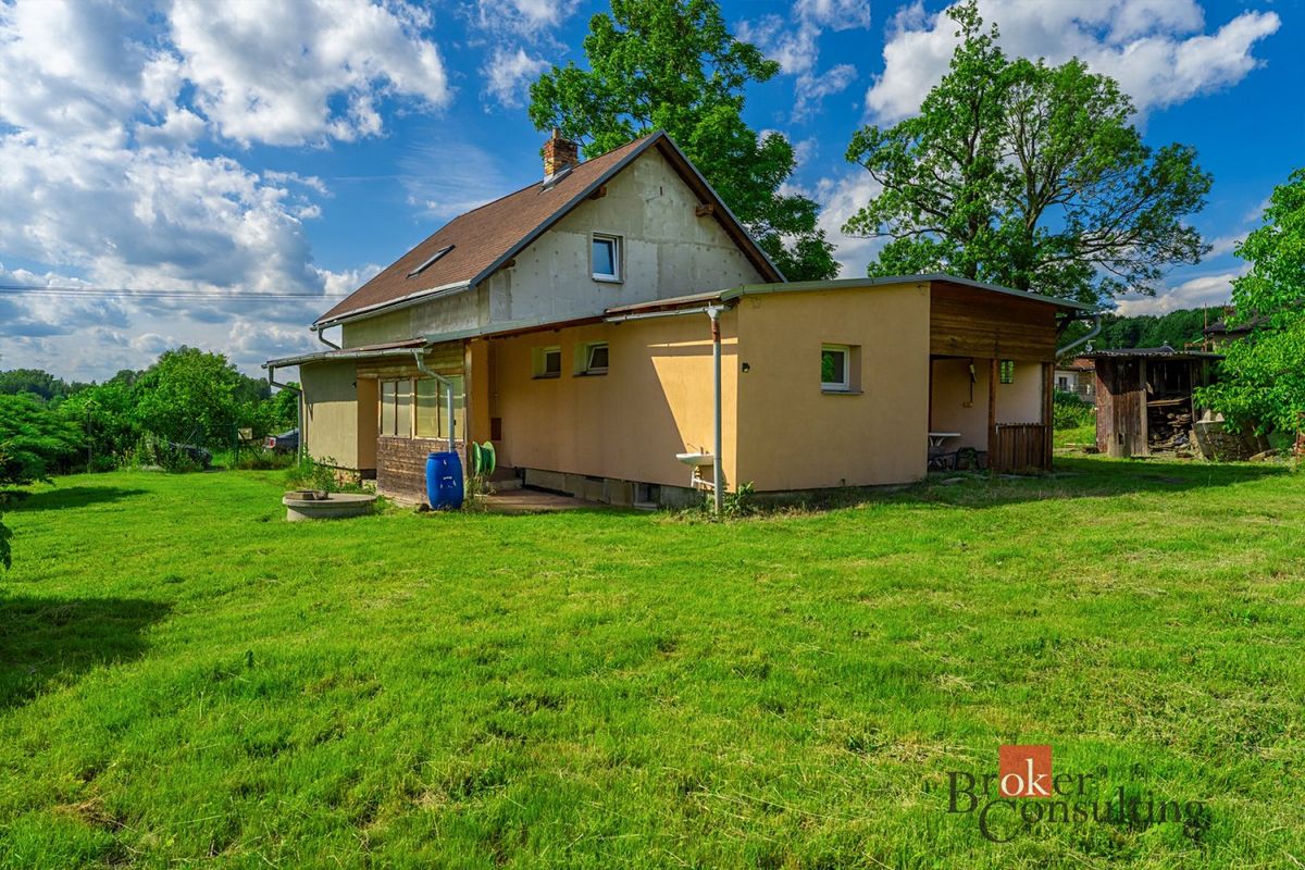 Prodej rodinného domu 151 m², pozemek 1216 m² – fotografie 3