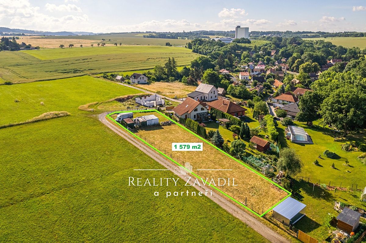 Prodej stavebního pozemku 1579 m² – fotografie 3