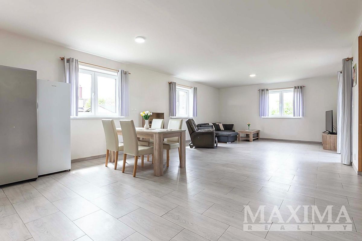 Prodej rodinného domu 170 m², pozemek 947 m² – fotografie 4