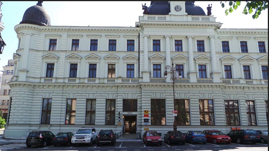 Pronájem kanceláře 266 m²