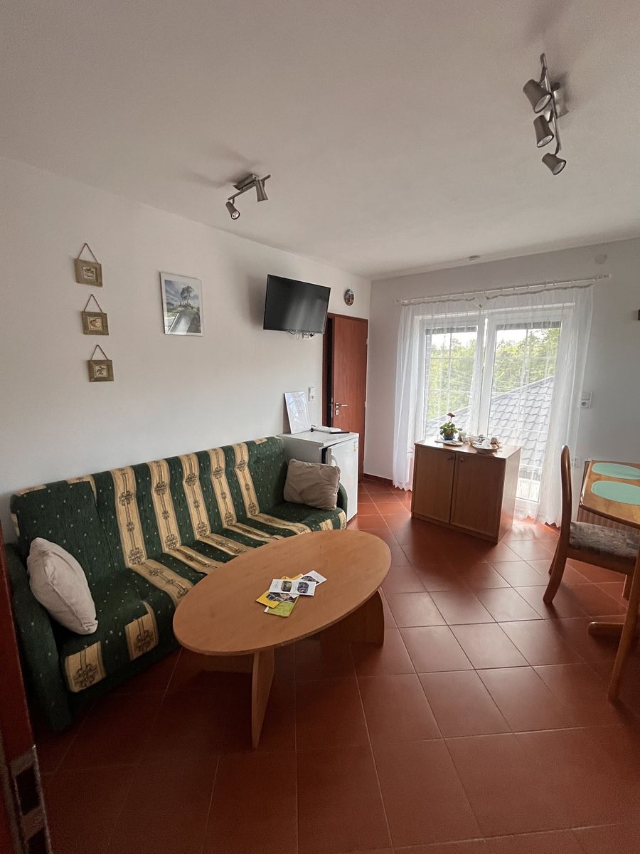 Pronájem bytu pokoje 22 m² – fotografie 5