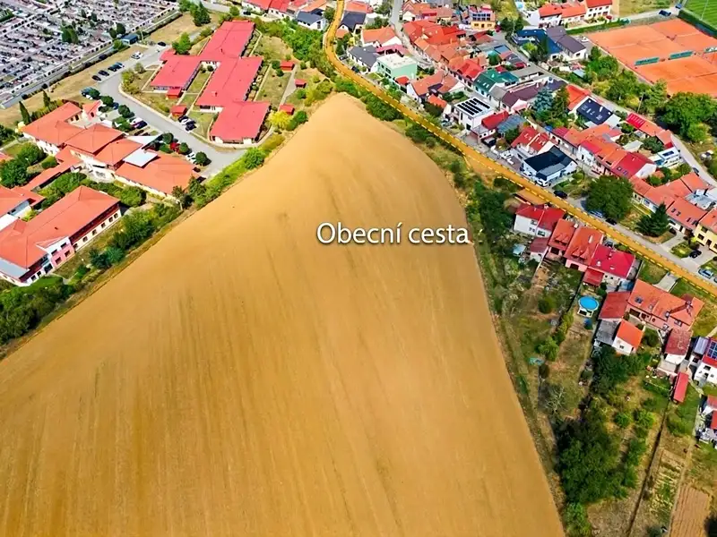 Prodej stavebního pozemku 2806 m², Kunovice – náhled fotky 2