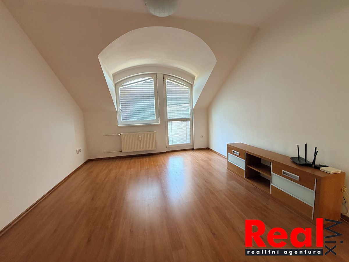 Pronájem bytu 2+kk 48 m² – fotografie 5