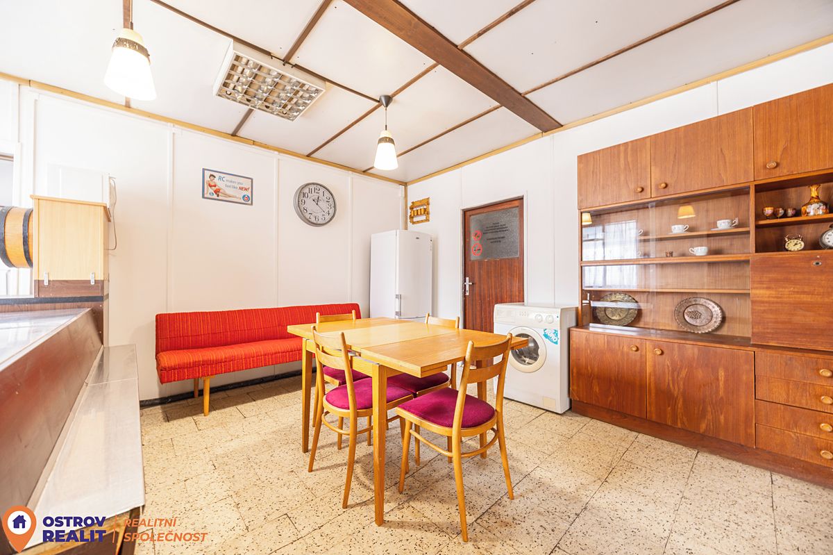Prodej obchodního prostoru 86 m² – fotografie 3