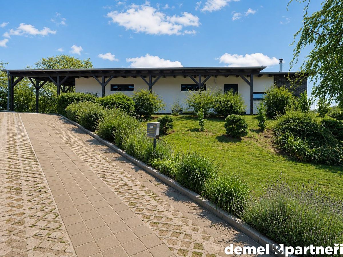 Prodej rodinného domu 121 m², pozemek 863 m² – fotografie 4