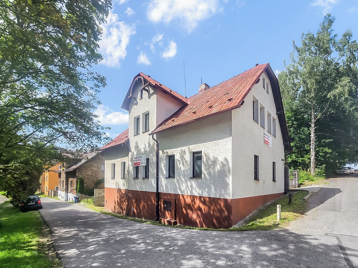 Prodej komerční nemovitosti 382 m²