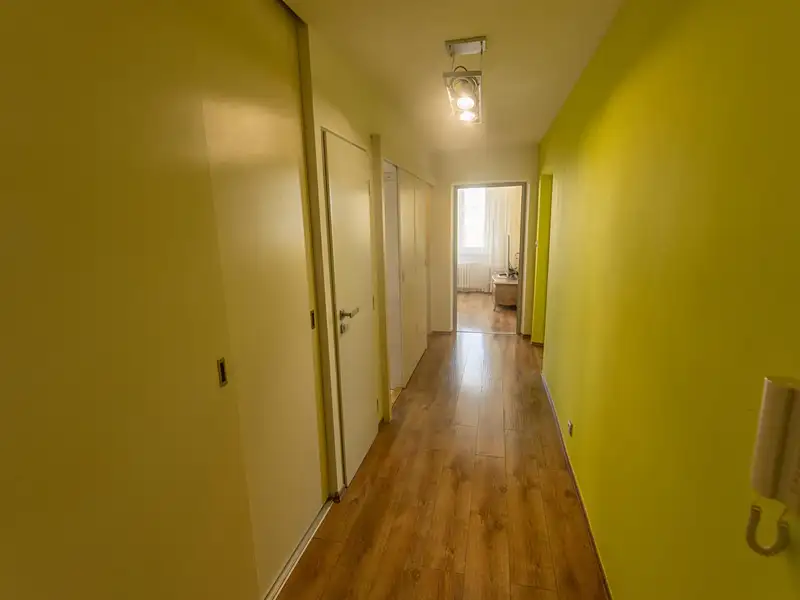 Prodej bytu 3+1 67 m², Hradec Králové – náhled fotky 2