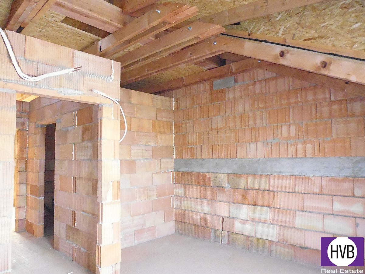 Prodej vícegeneračního domu 250 m², pozemek 569 m² – fotografie 5