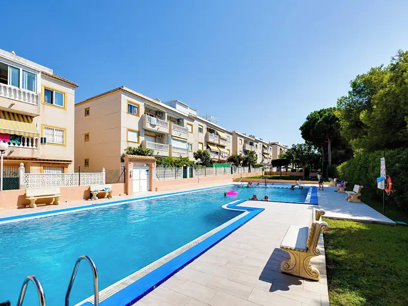 Prodej bytu 3+1 63 m², Torrevieja – náhled fotky 2