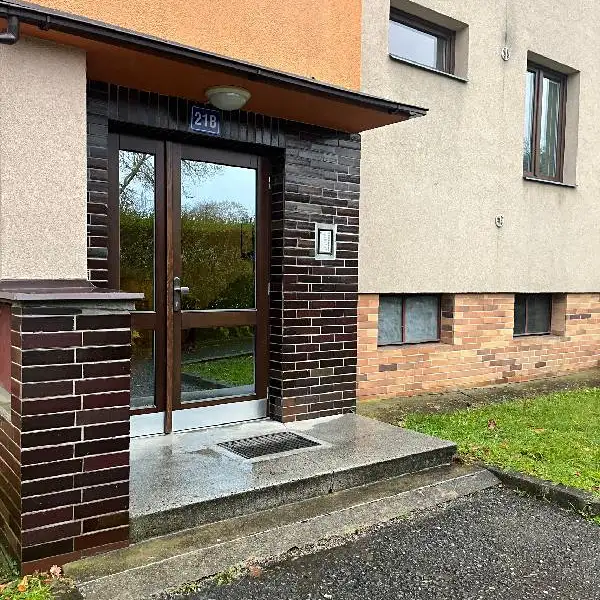 Prodej bytu 3+1 72 m², Kamenice – náhled fotky 2