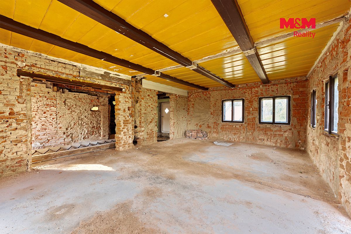 Prodej rodinného domu 100 m², pozemek 728 m² – fotografie 2