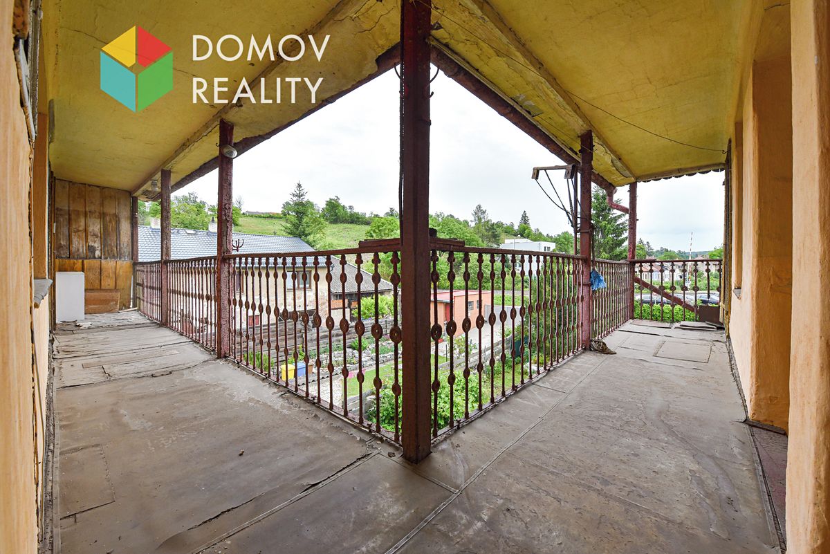 Prodej rodinného domu 199 m², pozemek 860 m² – fotografie 4