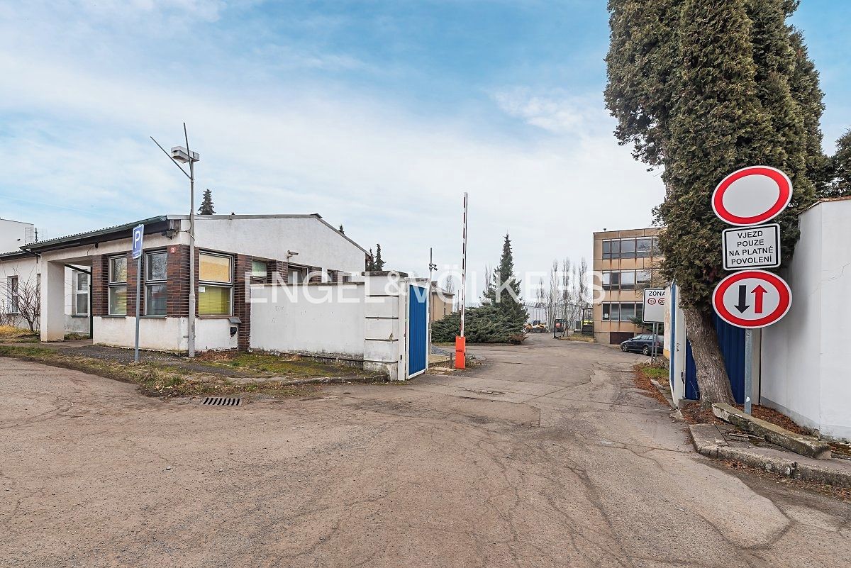 Pronájem komerční nemovitosti 3100 m² – fotografie 2